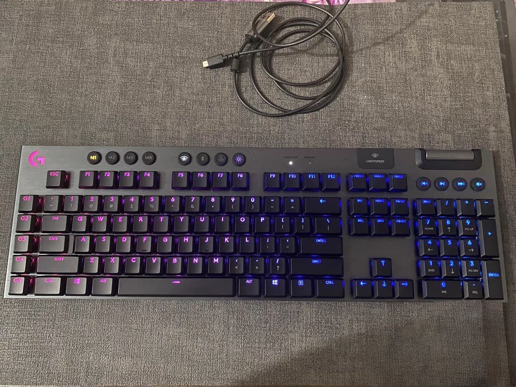 罗技G913机械键盘