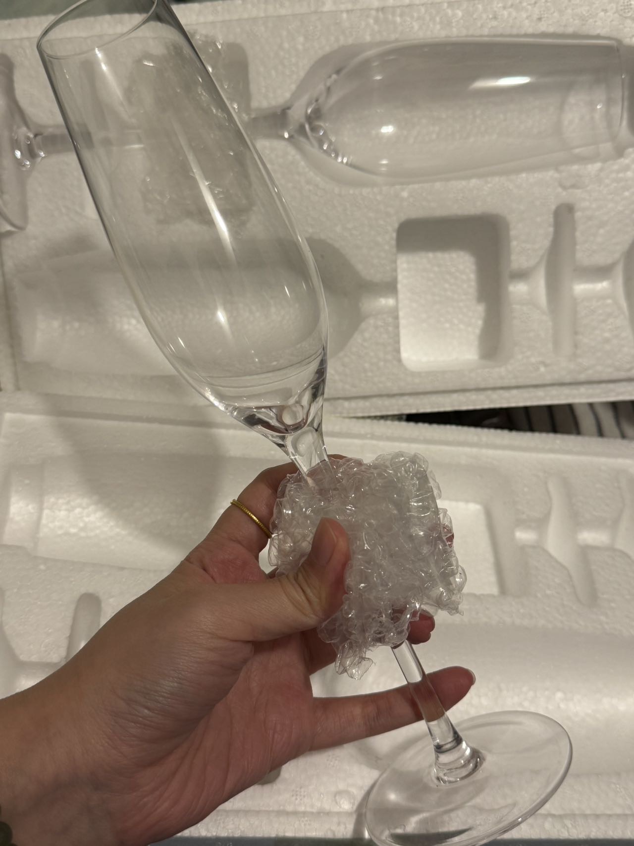 两只香槟杯  全新未拆封