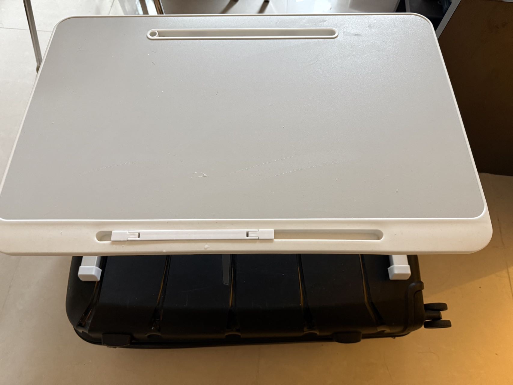 可折叠床上书桌