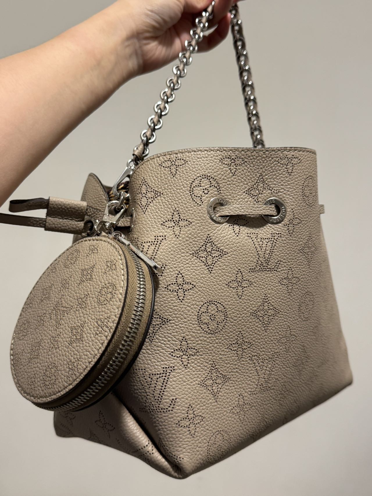 LV月光女神bella大象灰