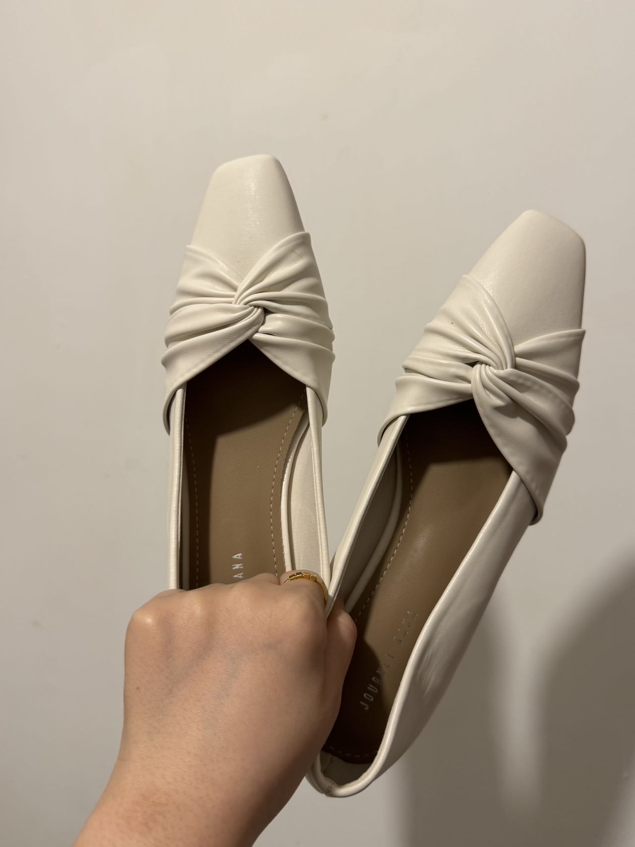 全新中跟单鞋 正装鞋