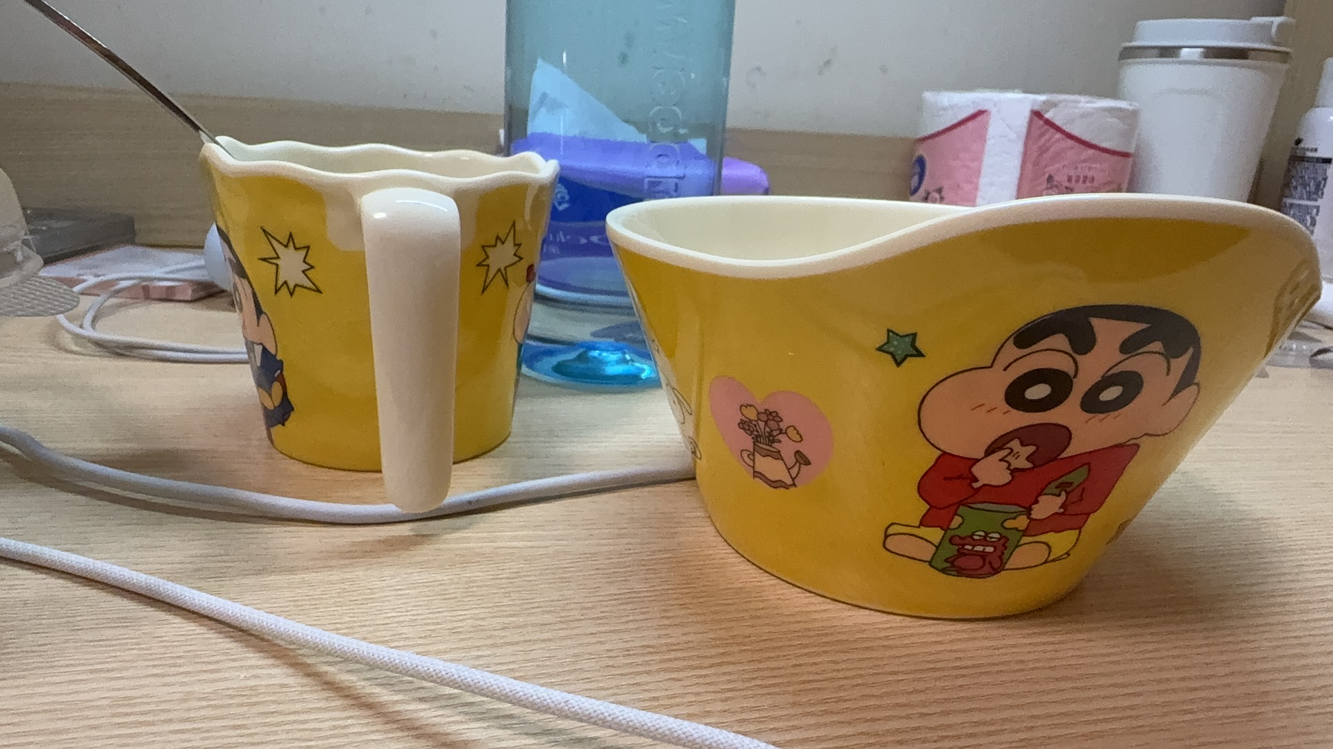 蜡笔小新全新杯子和碗