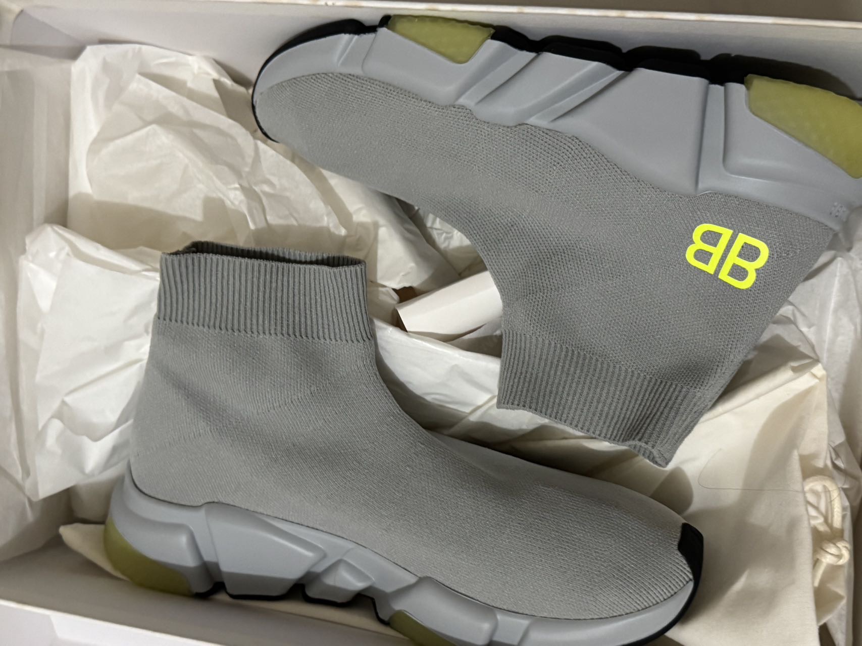 全新巴黎世家袜靴短靴36-37可穿