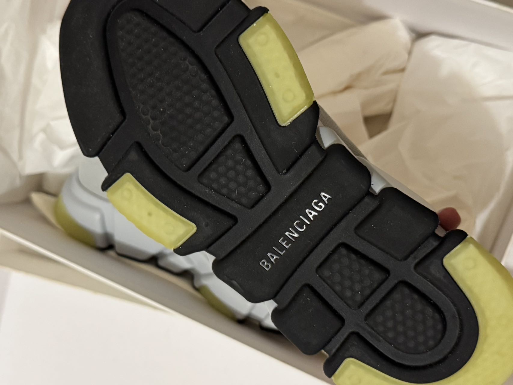 全新巴黎世家袜靴短靴36-37可穿