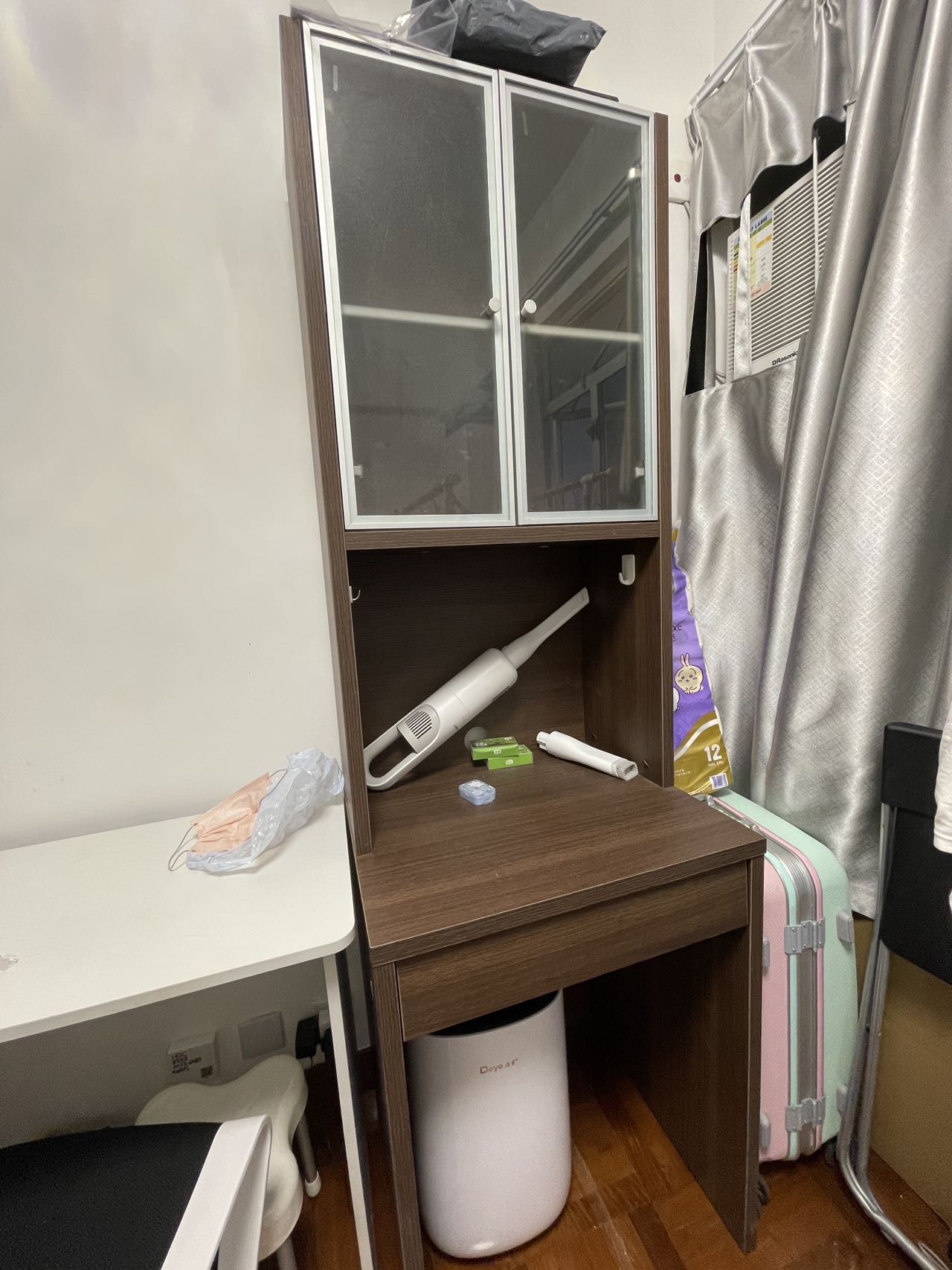 书桌红磡自取