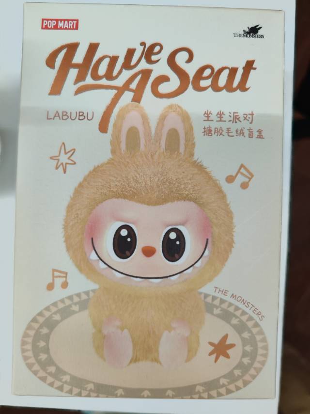 Labubu盲盒