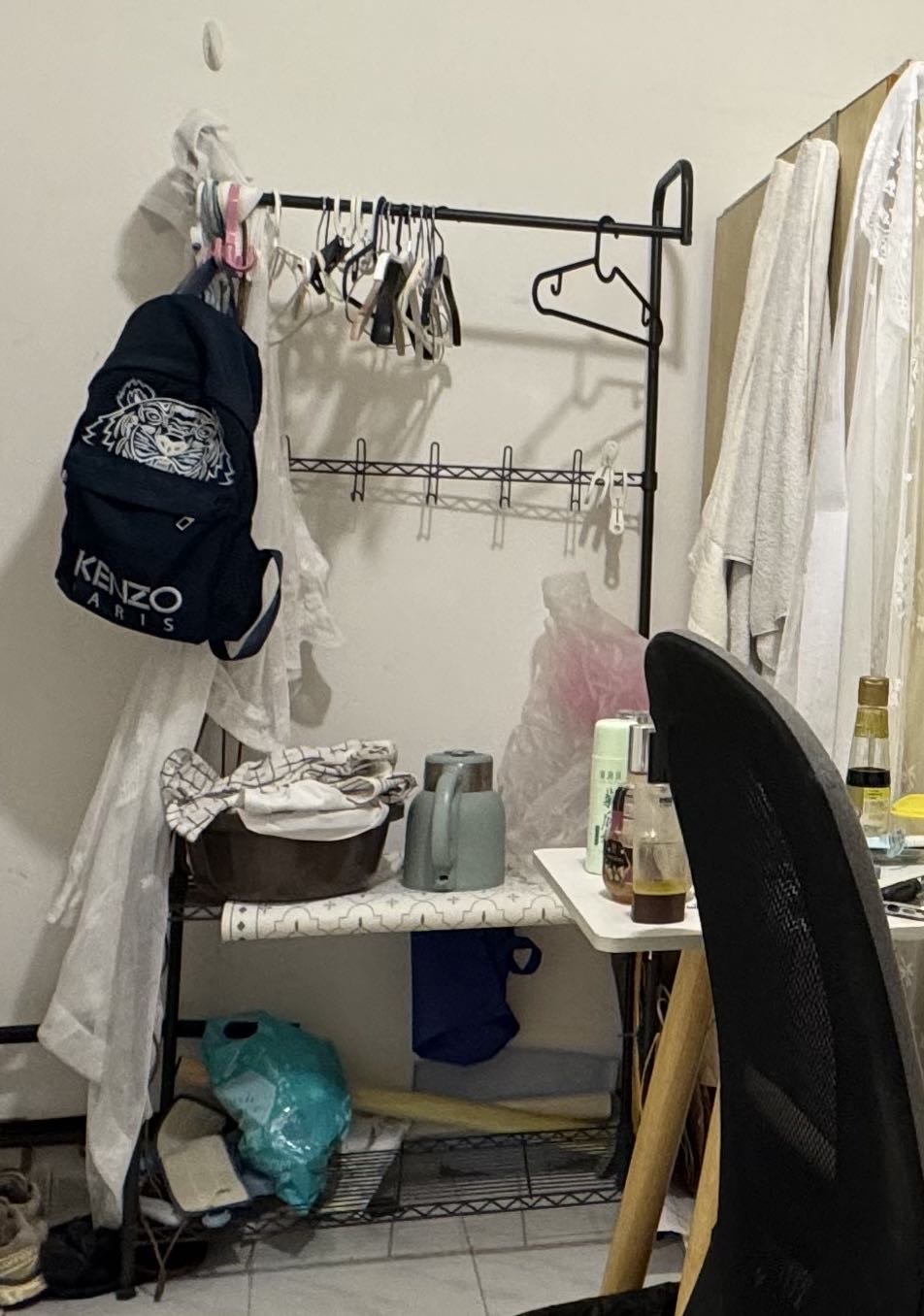 大铁衣架置物架