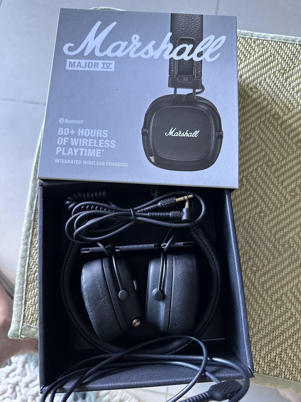 马歇尔头戴式蓝牙耳机