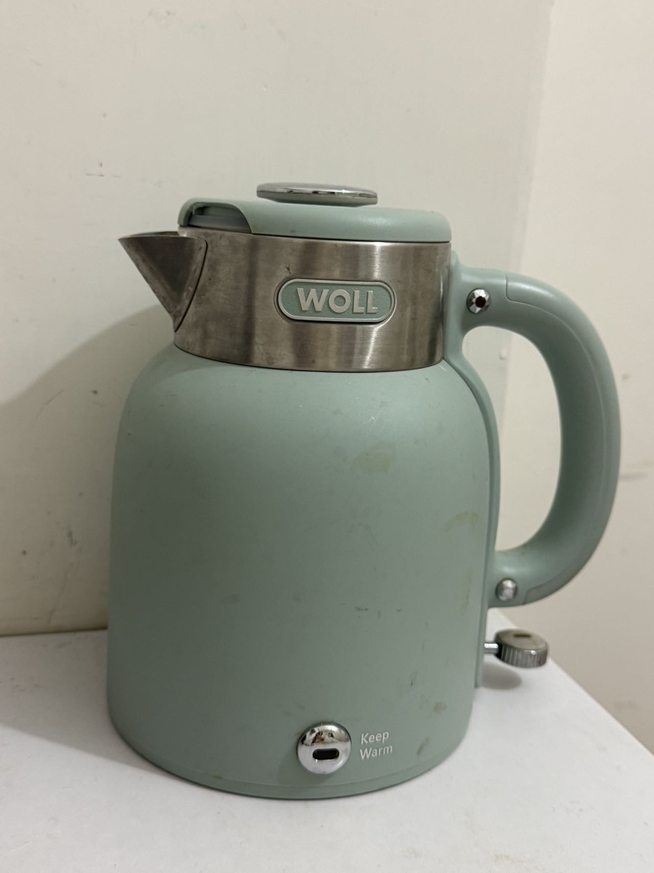 烧水壶，可保温