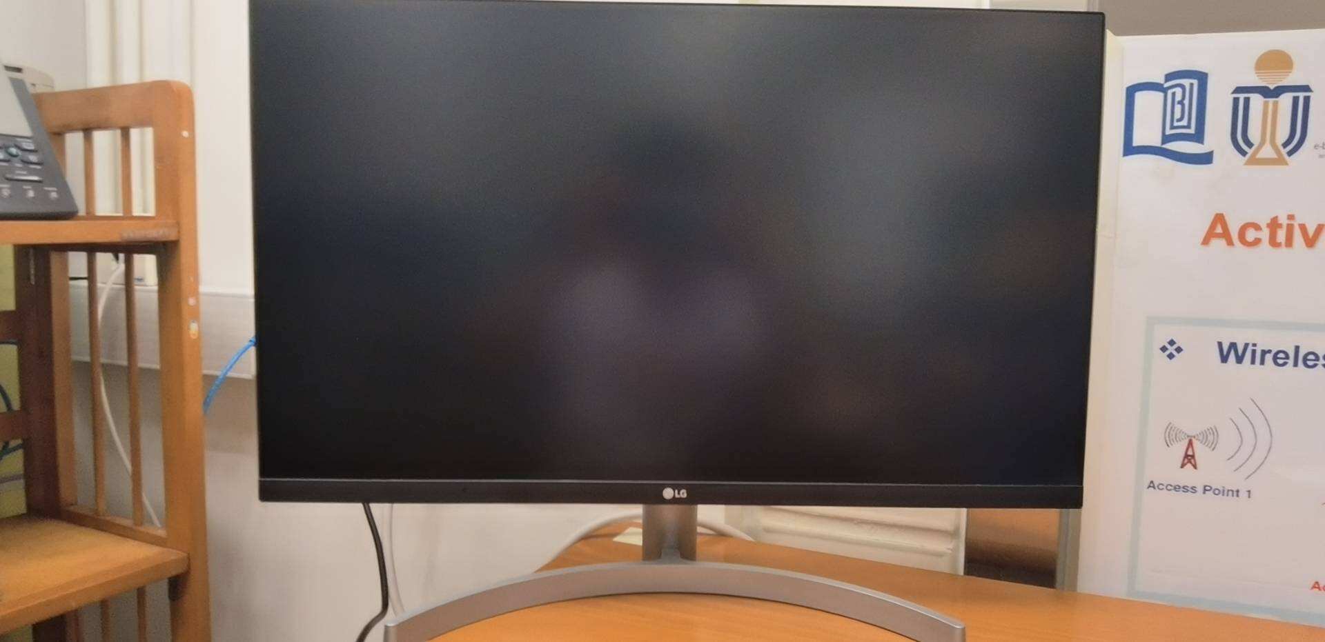 LG全高清显示器