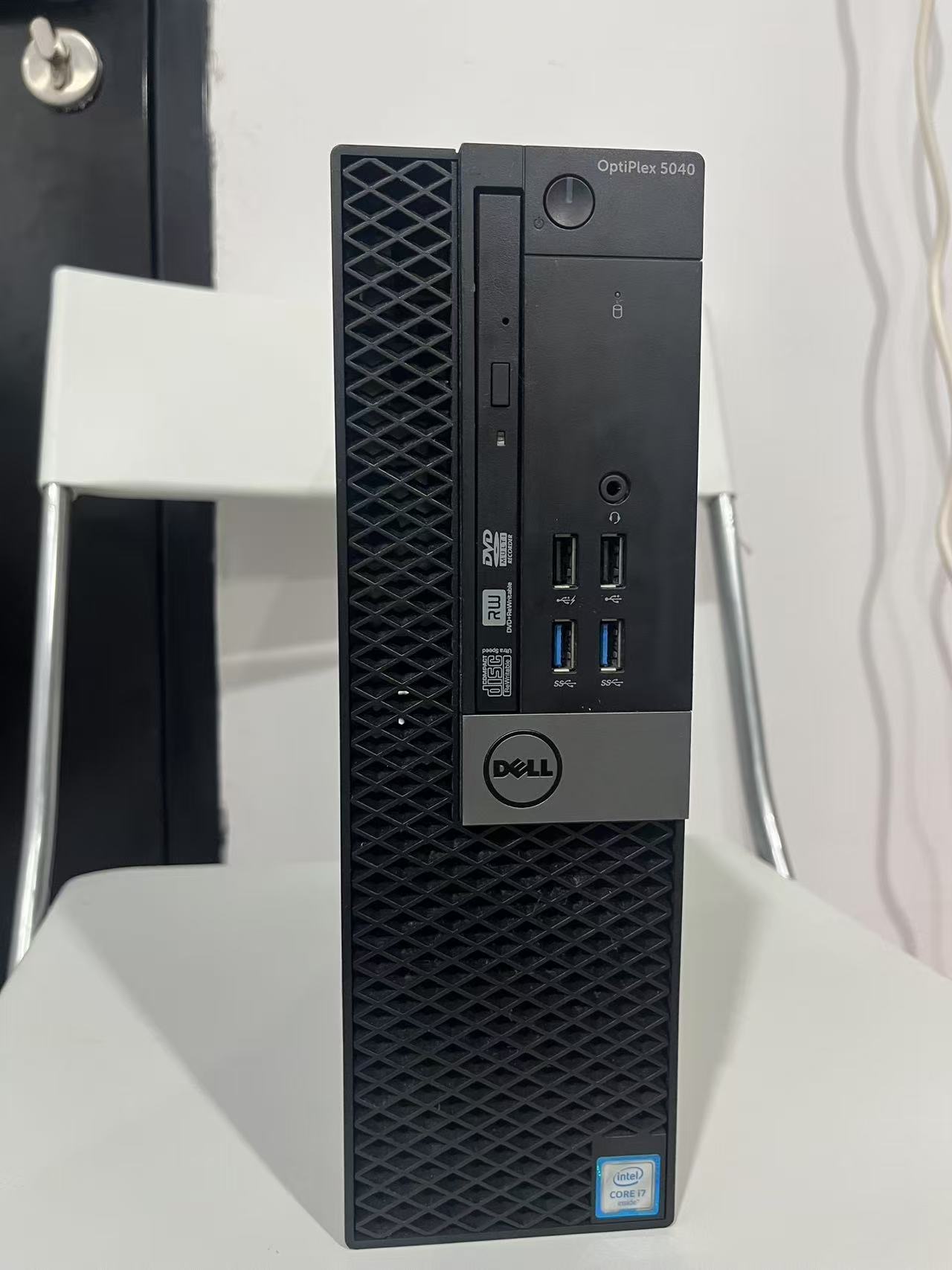 Dell Optiplex 5040 SFF 桌上型電腦 第六代 Intel Core i7-6700 3.4GHz 16GB RAM 256GB SSD WiFi HDMI Win10 Pro