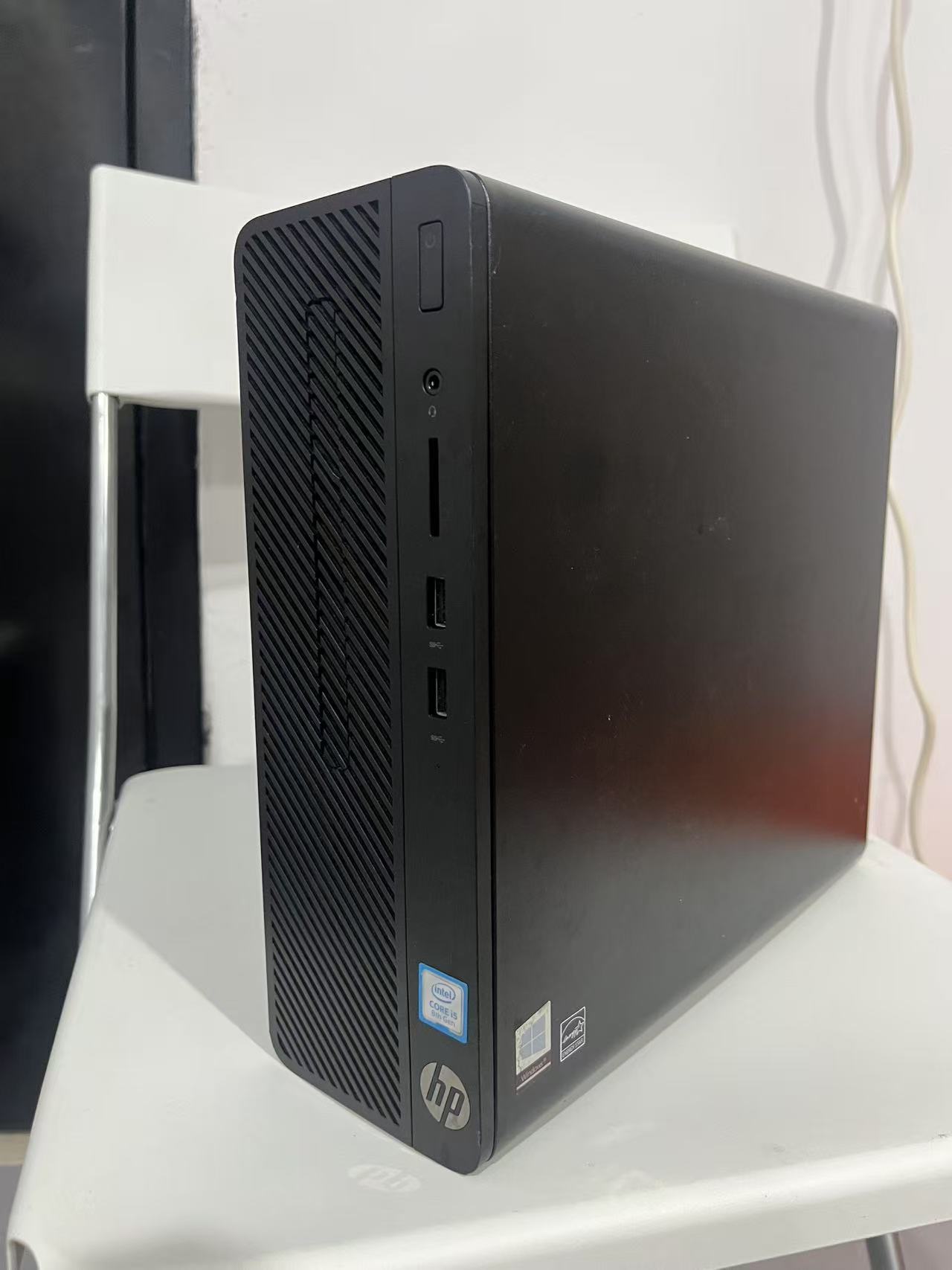 HP 280 G3-SFF, Core i5-8500 ,16GB RRAM,512GB 固態硬碟,Windows 10 Pro 64bit