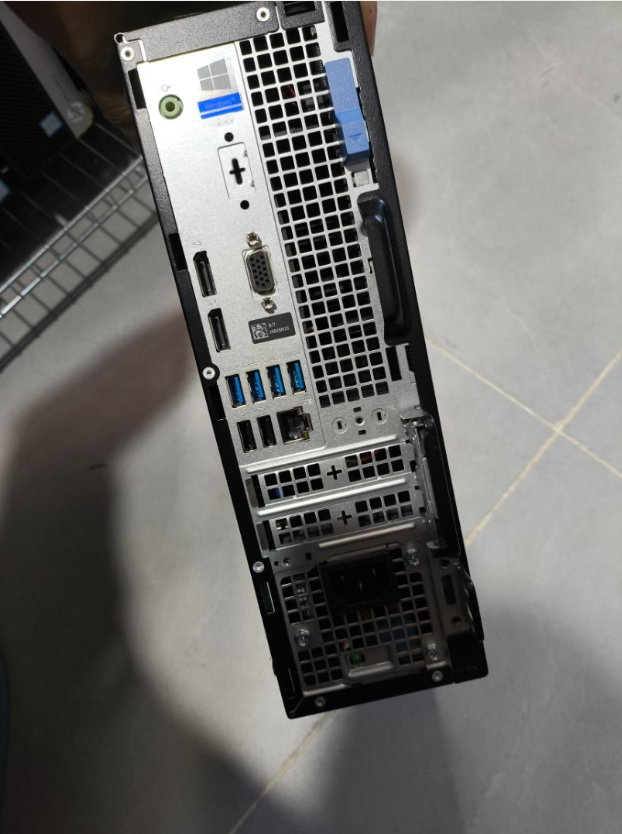 Dell OptiPlex 5070 Desktop Computer - Intel Core i5-9500 - 8GB RAM - 256GB SSD - Small Form Factor -