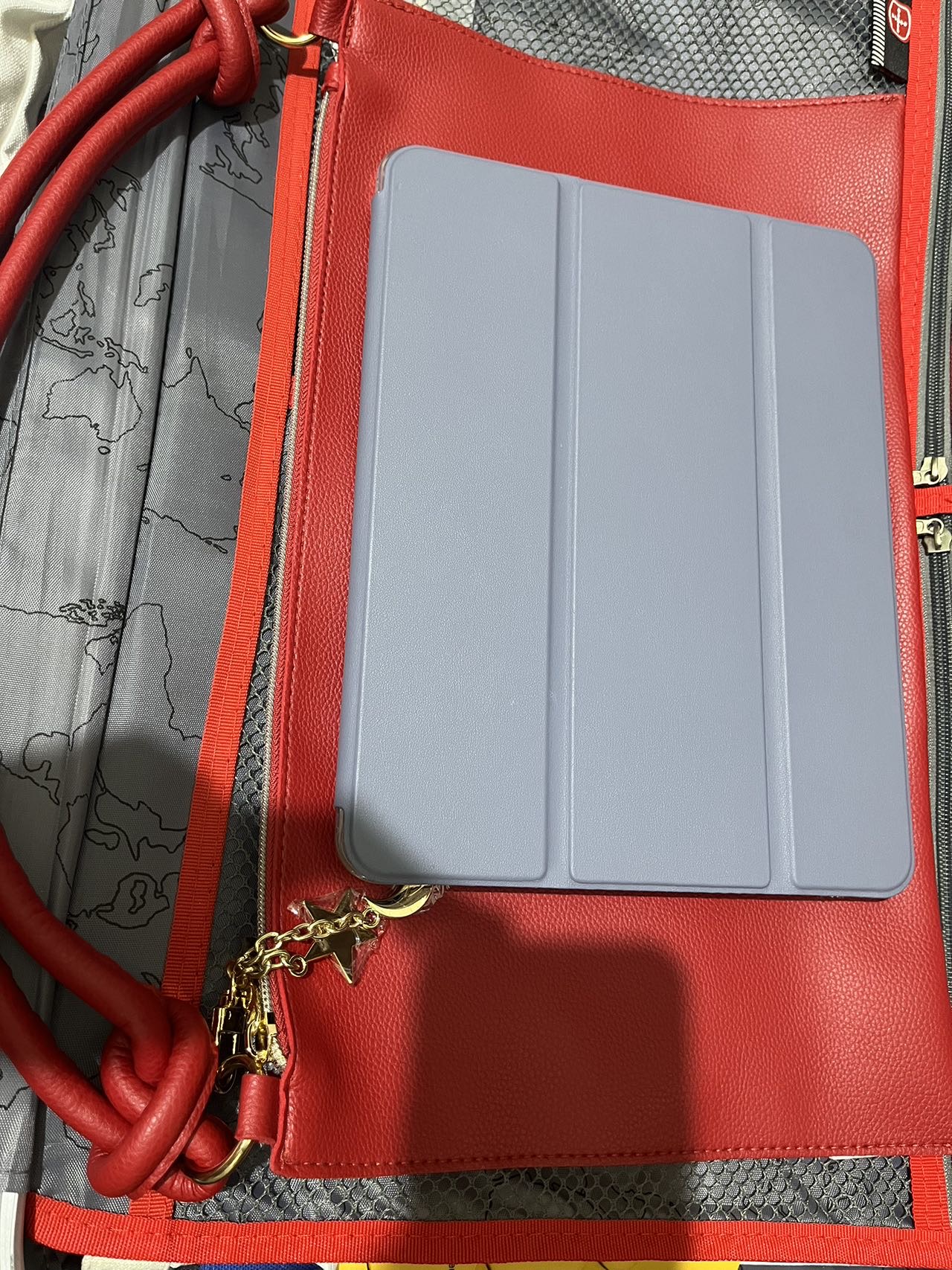 红色PU手提包全新