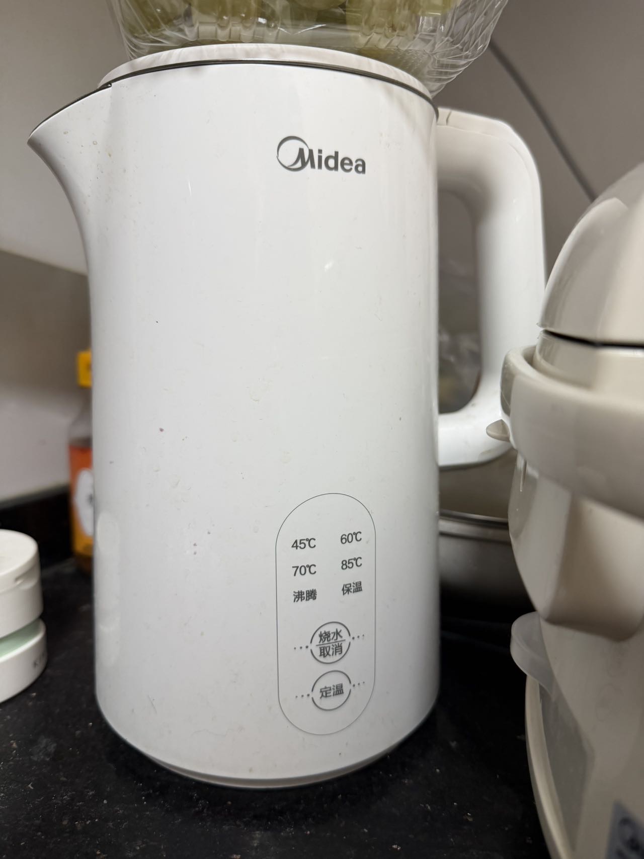 美的电热水壶