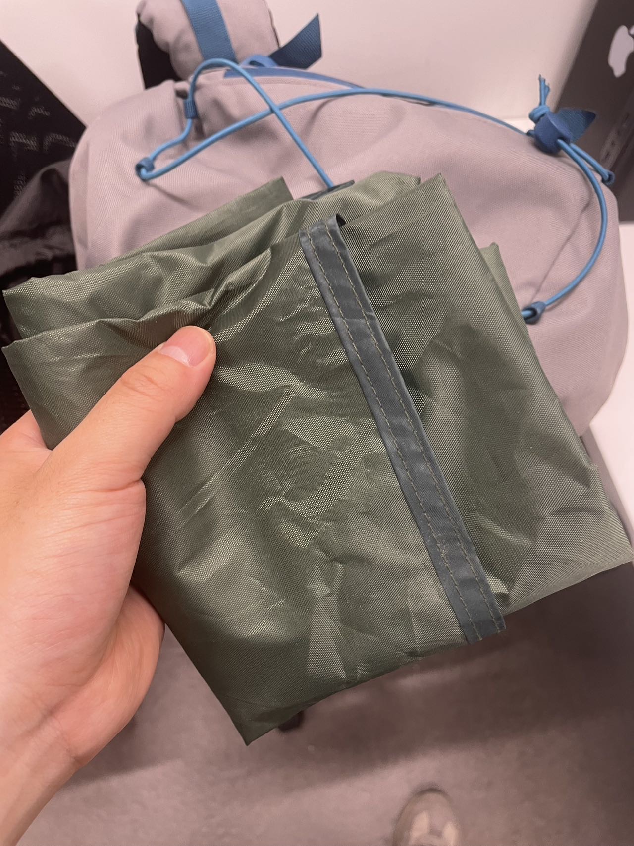 迪卡侬露营背包睡袋野餐垫