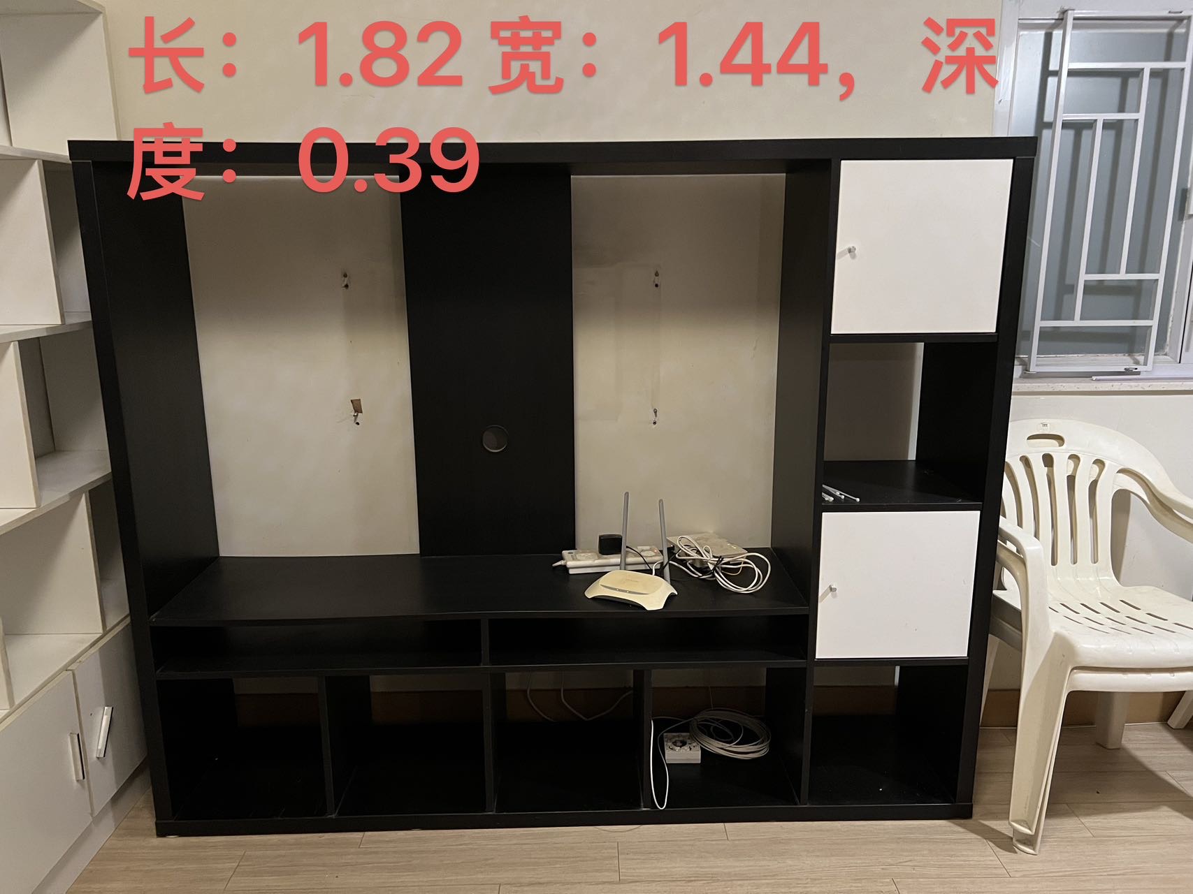 电视柜，书柜，床+床垫，沙发，冰箱