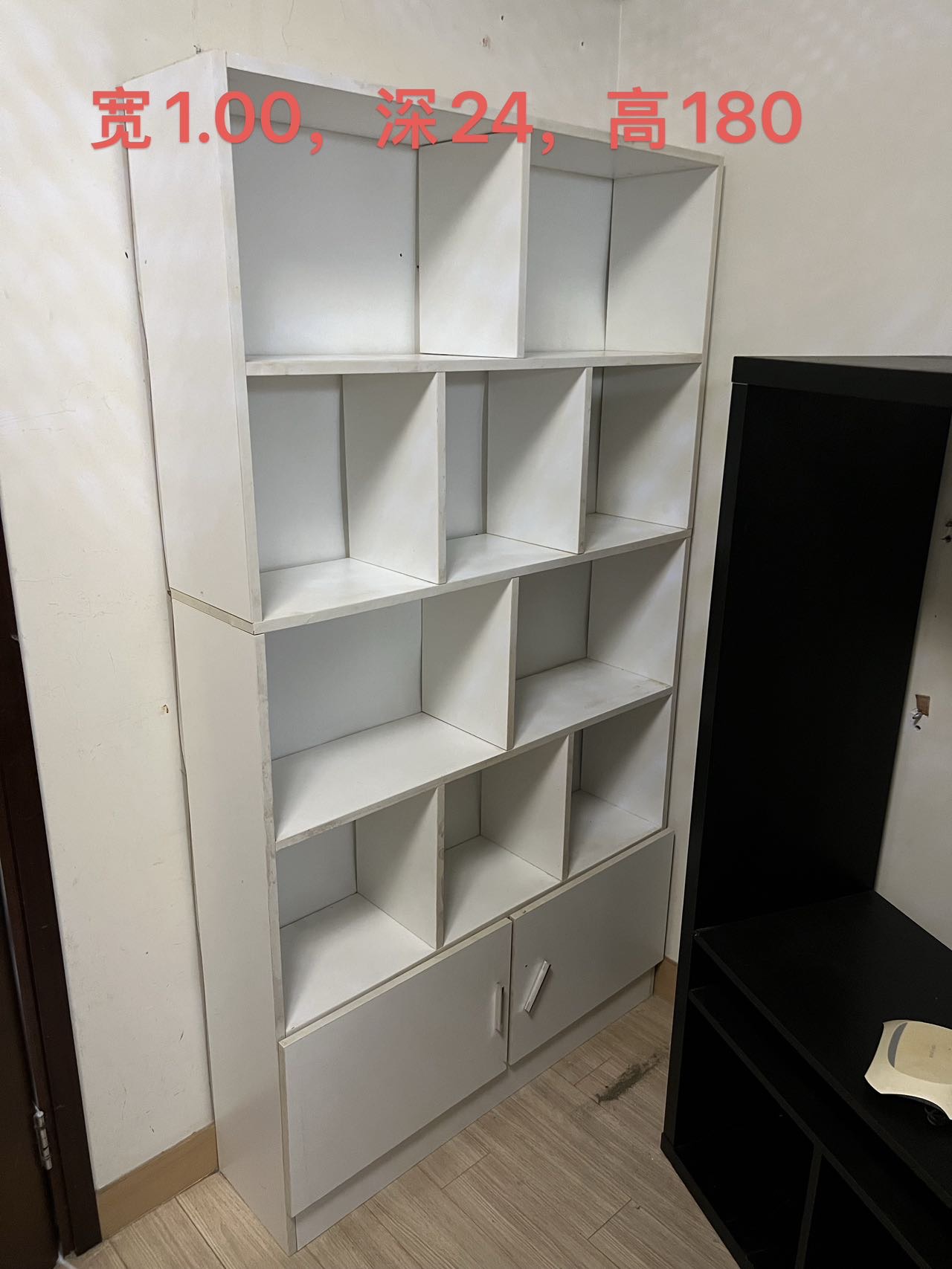 电视柜，书柜，床+床垫，沙发，冰箱