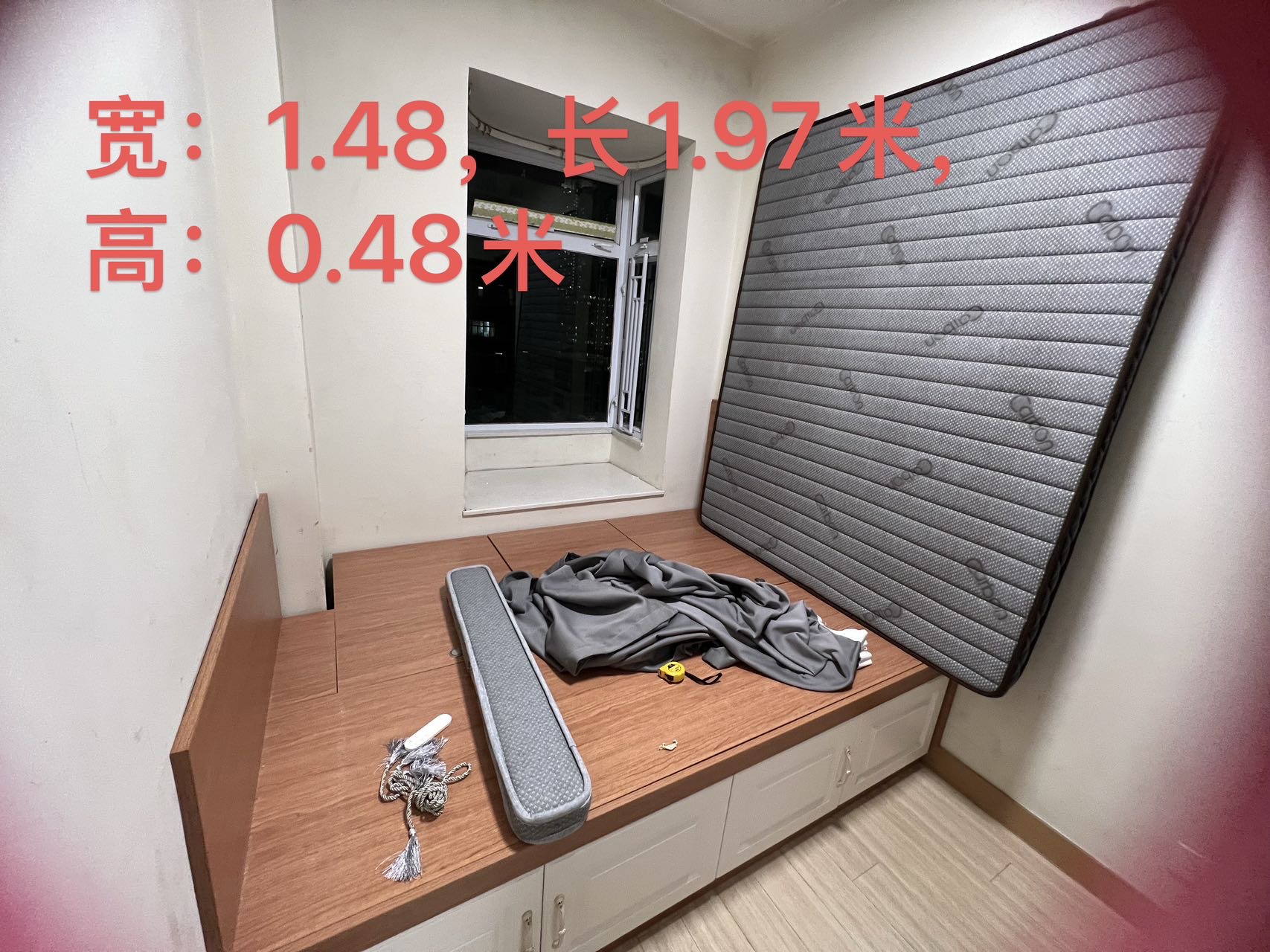 电视柜，书柜，床+床垫，沙发，冰箱