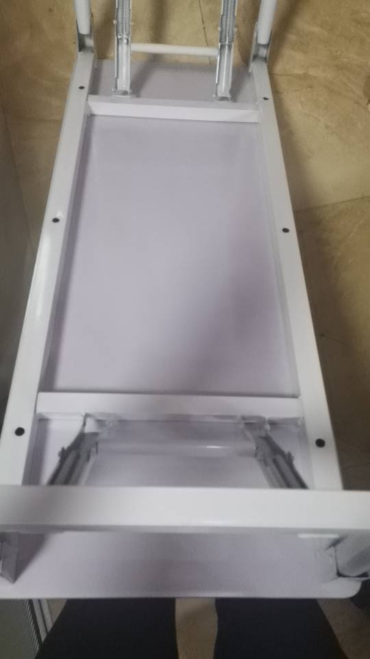 免安装折叠桌子