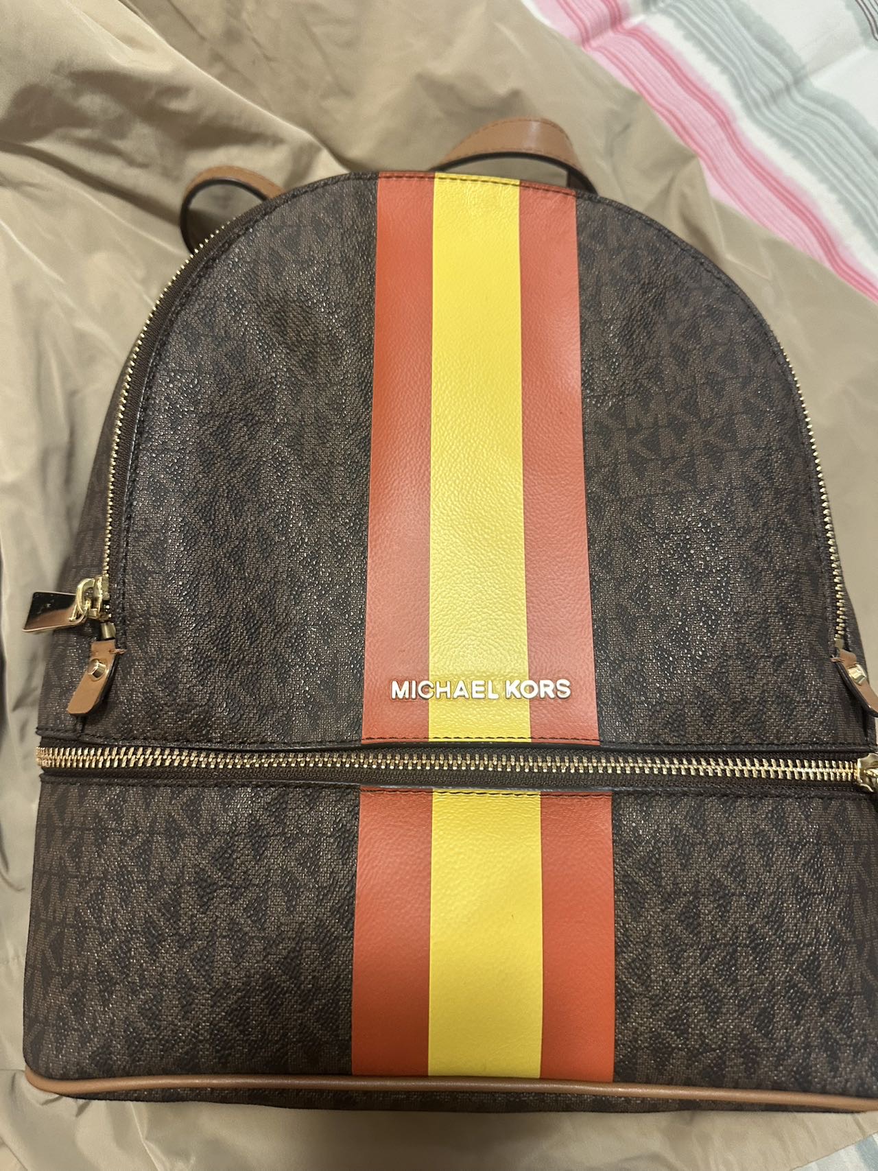 Michael Kors 棕色背包