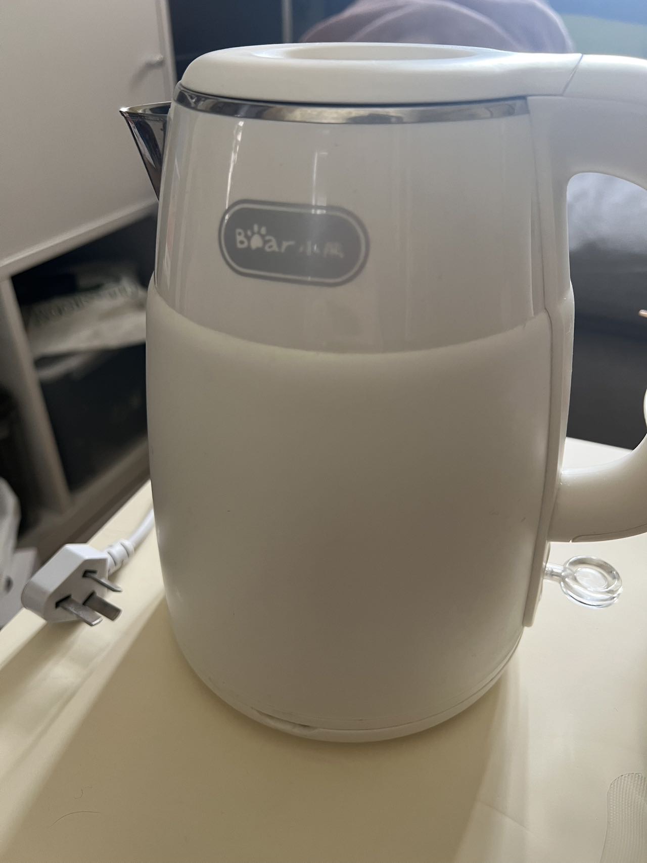 电热水壶