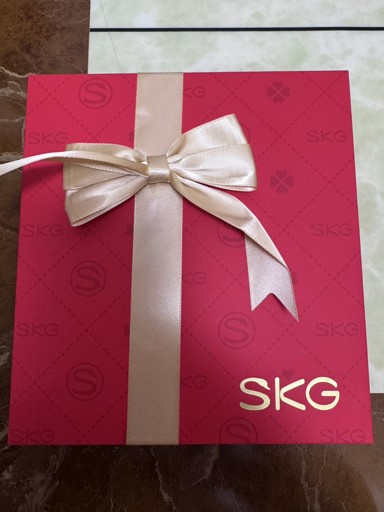 skg肩颈按摩仪k5三代