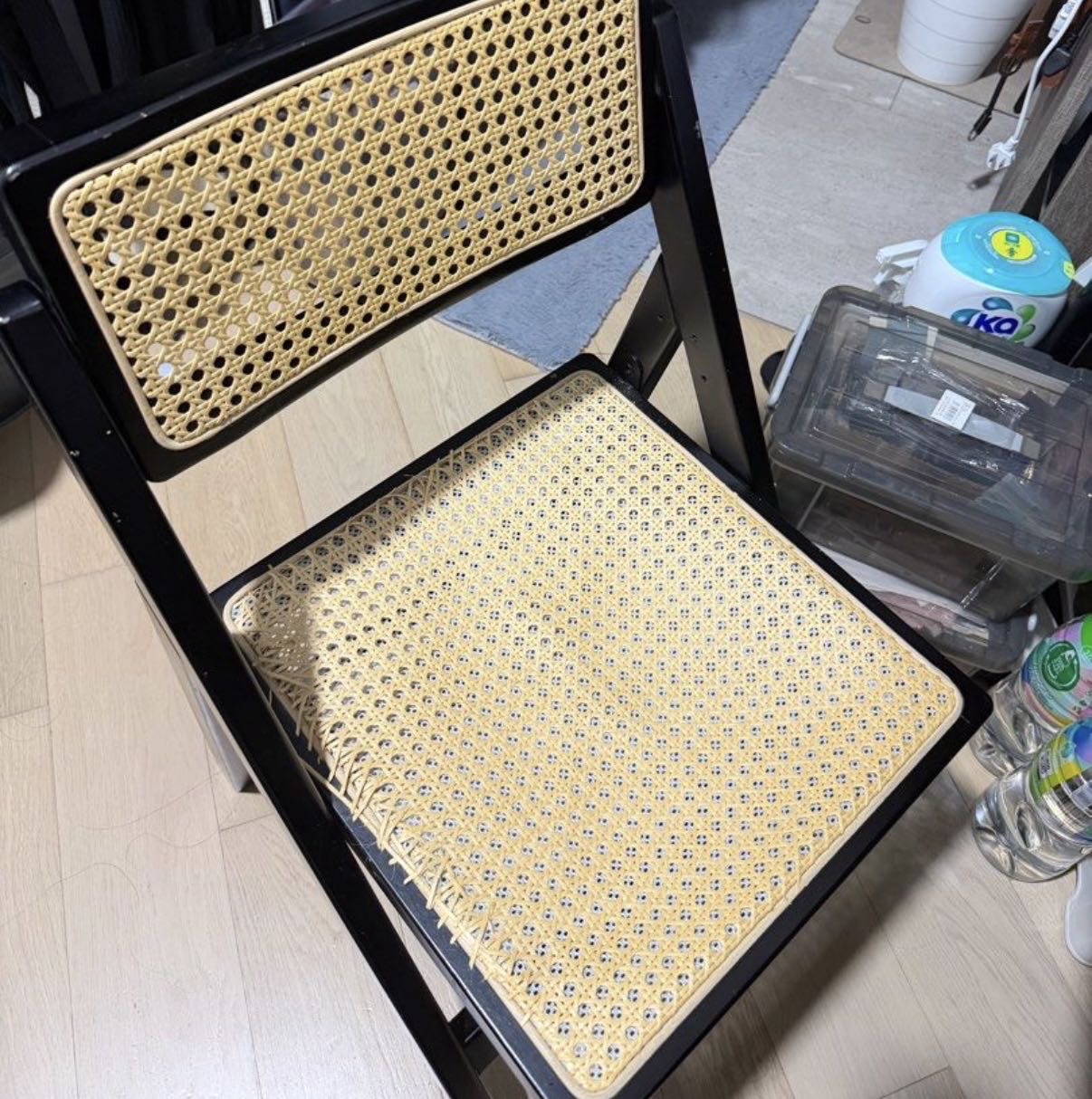 藤编椅子