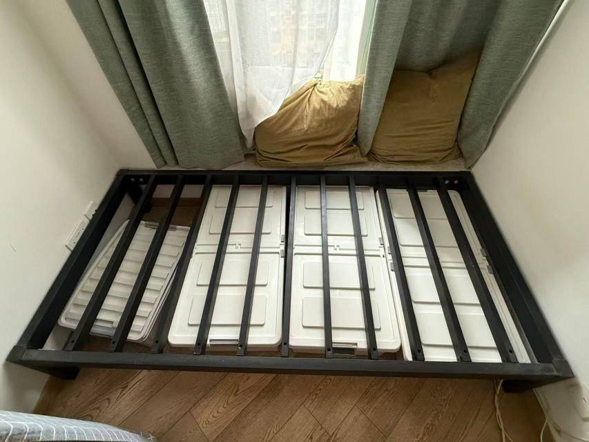 可拆卸单人床，包括床架+床板+床垫，可货Van运输