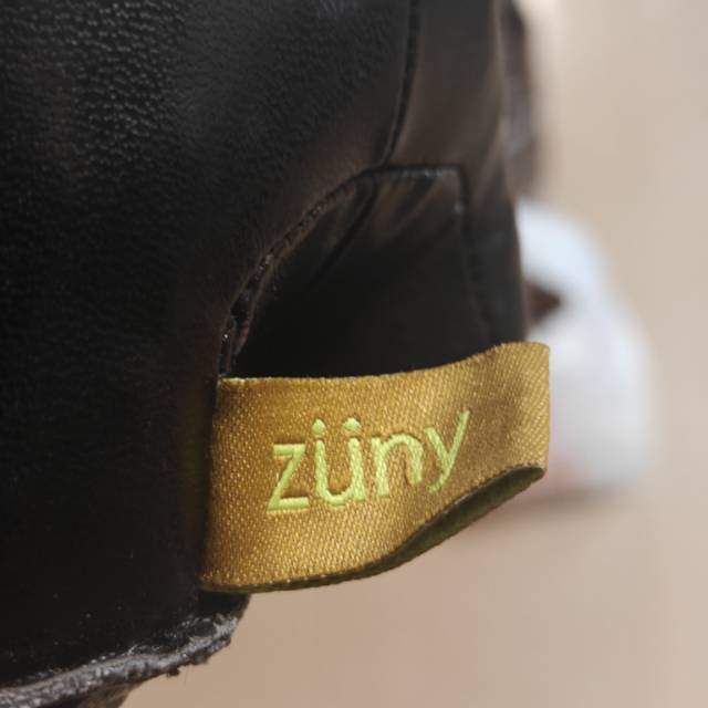 Zuny大猩猩书立