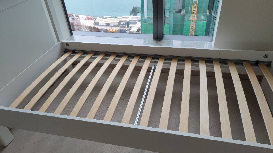 Ikea 3呎單人床架和泡膠床褥