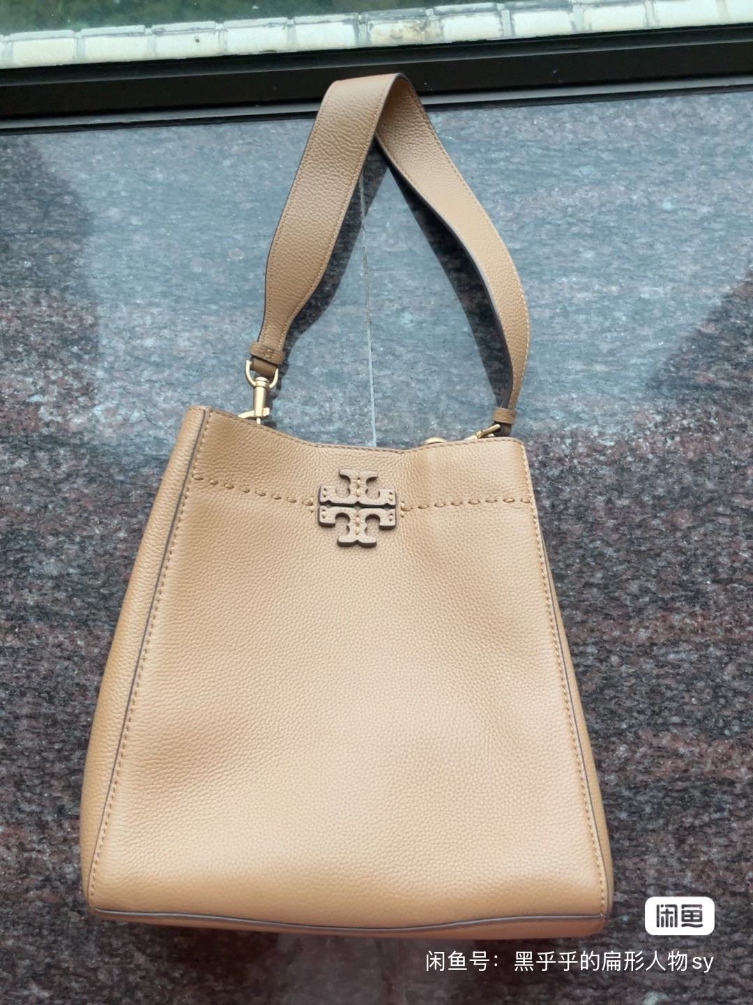 Tory Burch McGraw Hubo水桶包