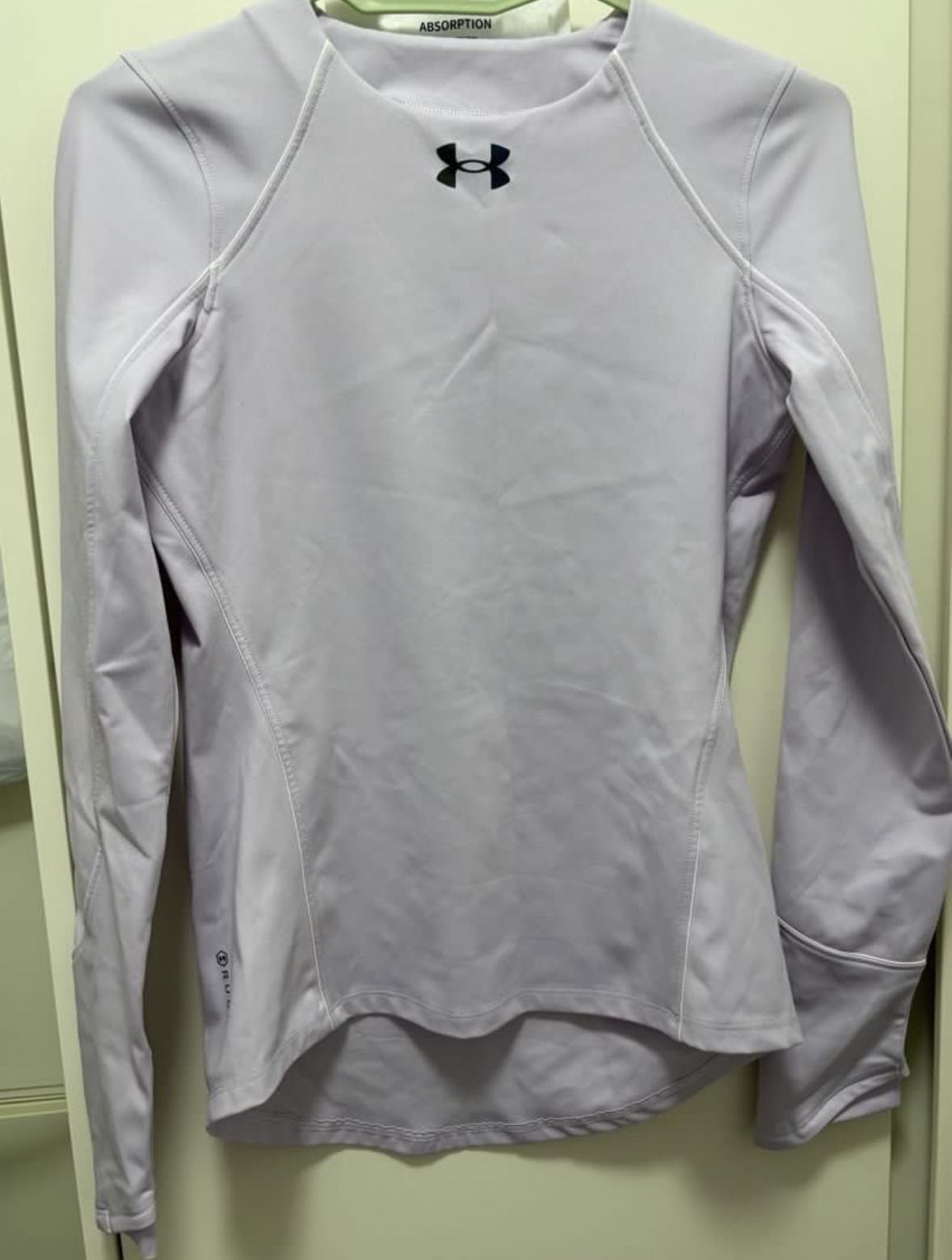 Under Armour 女士長袖運動上衣