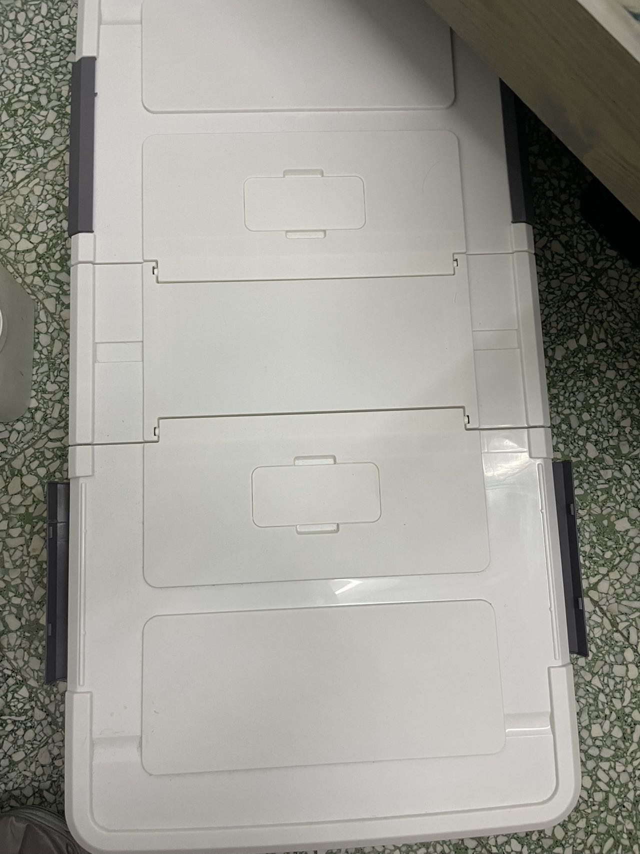 收纳箱