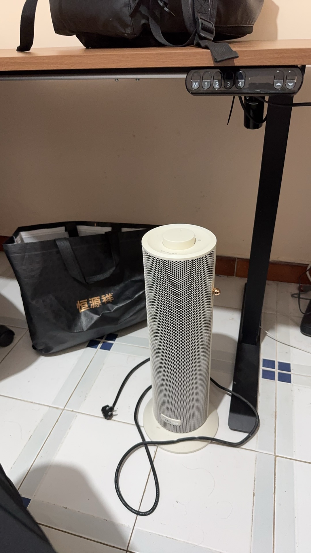 取热器、升降桌