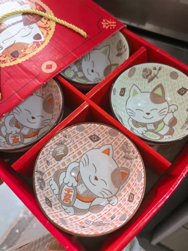 猫咪碗筷