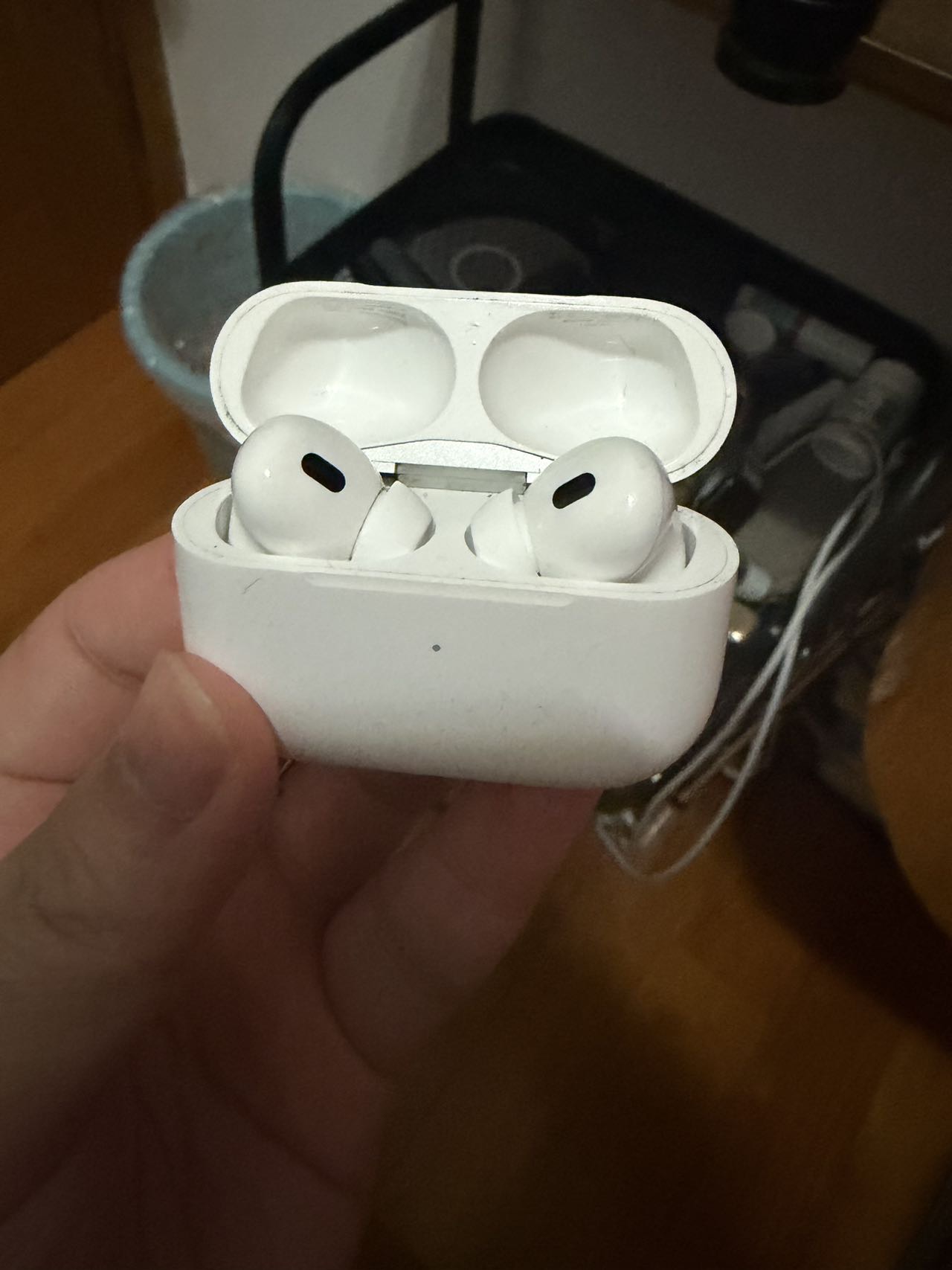 Airpods pro 2 lightning接口