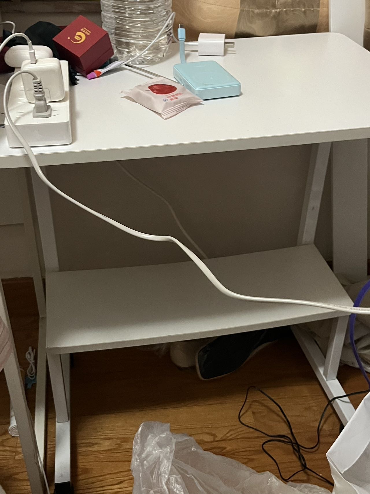 可移动可升降小桌