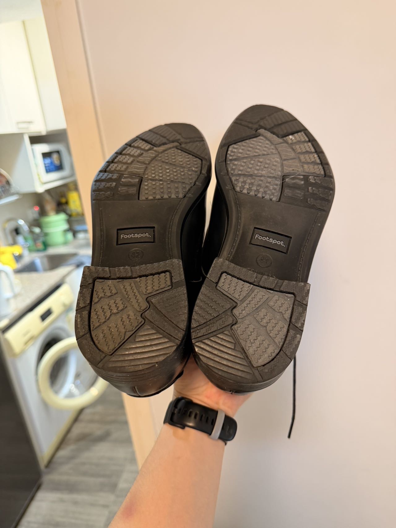 黑色男皮鞋