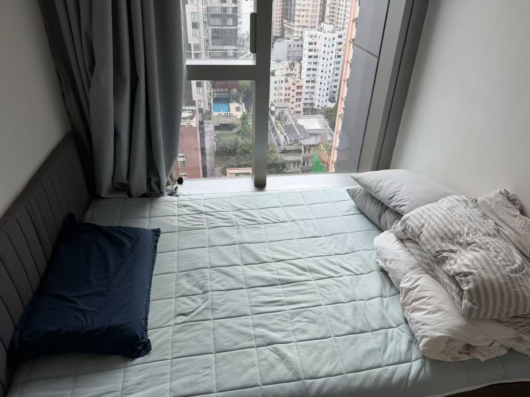 宜家床和床垫