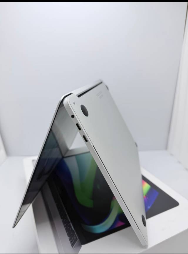 mac book
