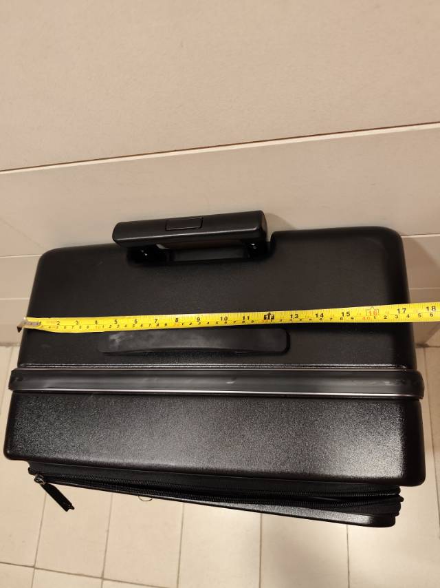 Hallmark前开大密碼行李箱