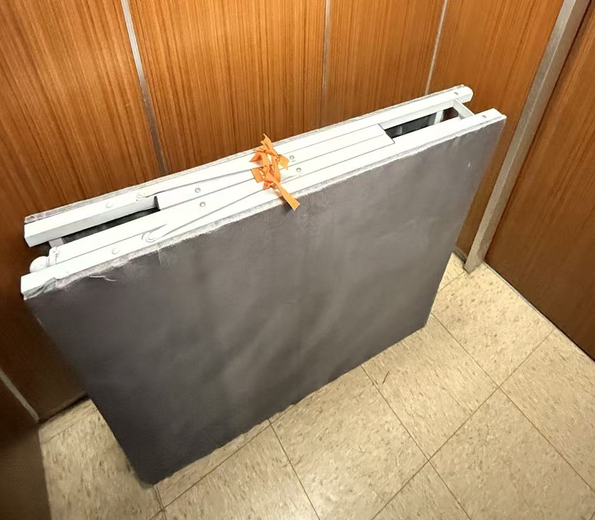 折叠床