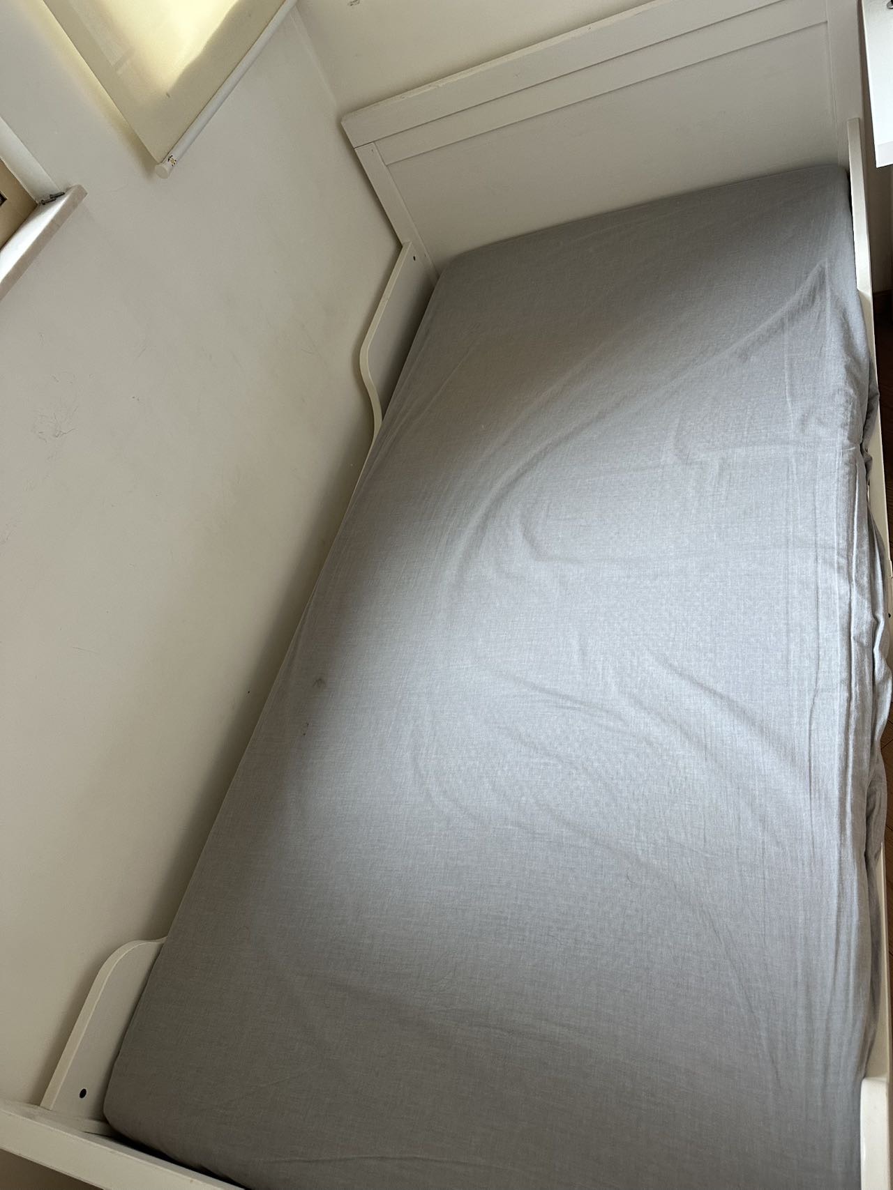 宜家伸缩床架+宜家泡胶床垫