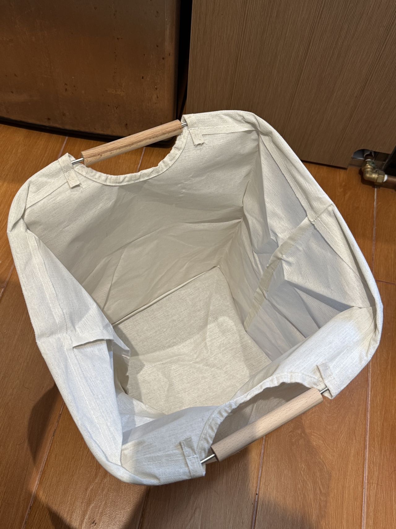 脏衣篮