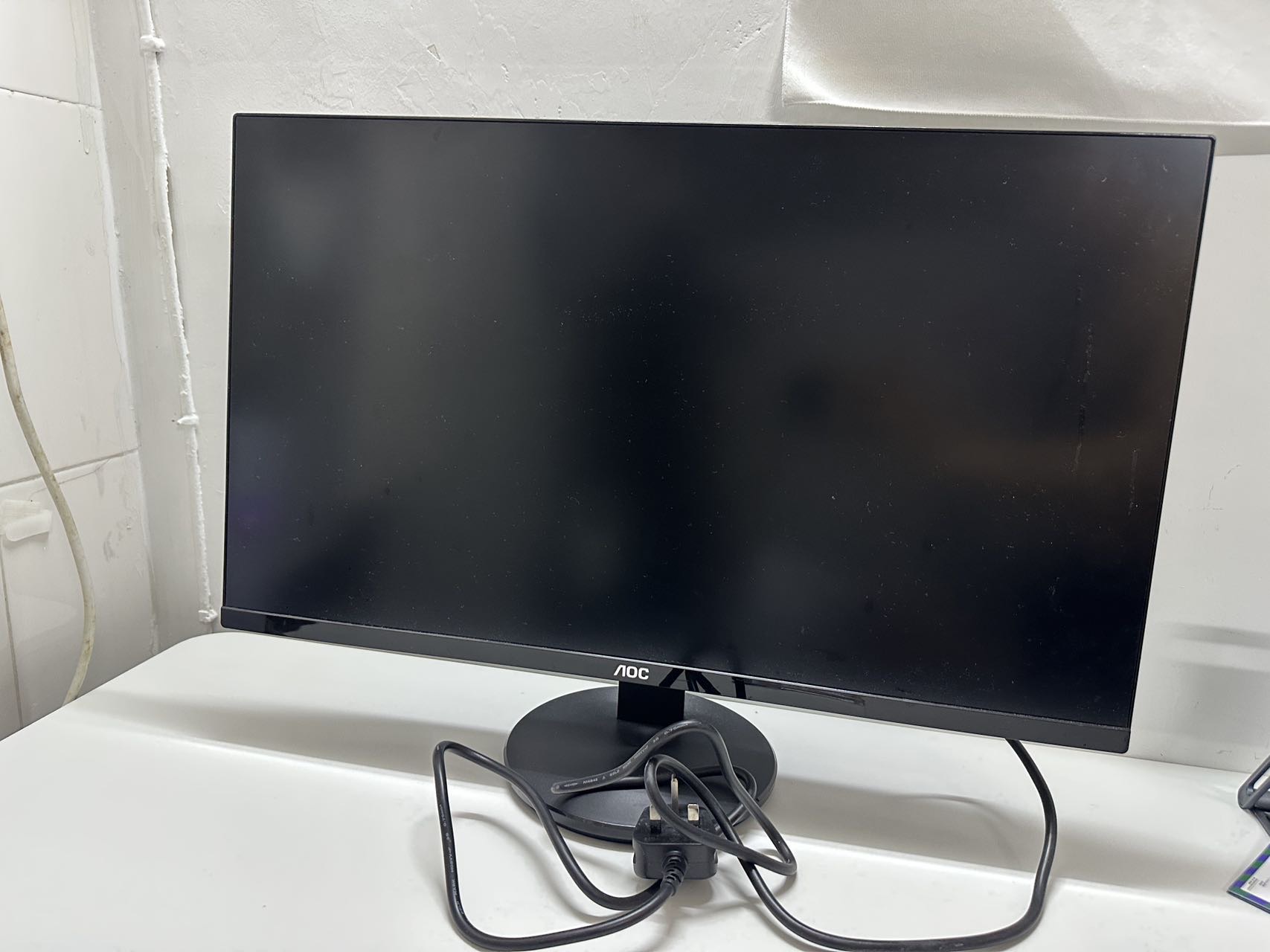 AOC 4k 27寸电脑显示屏