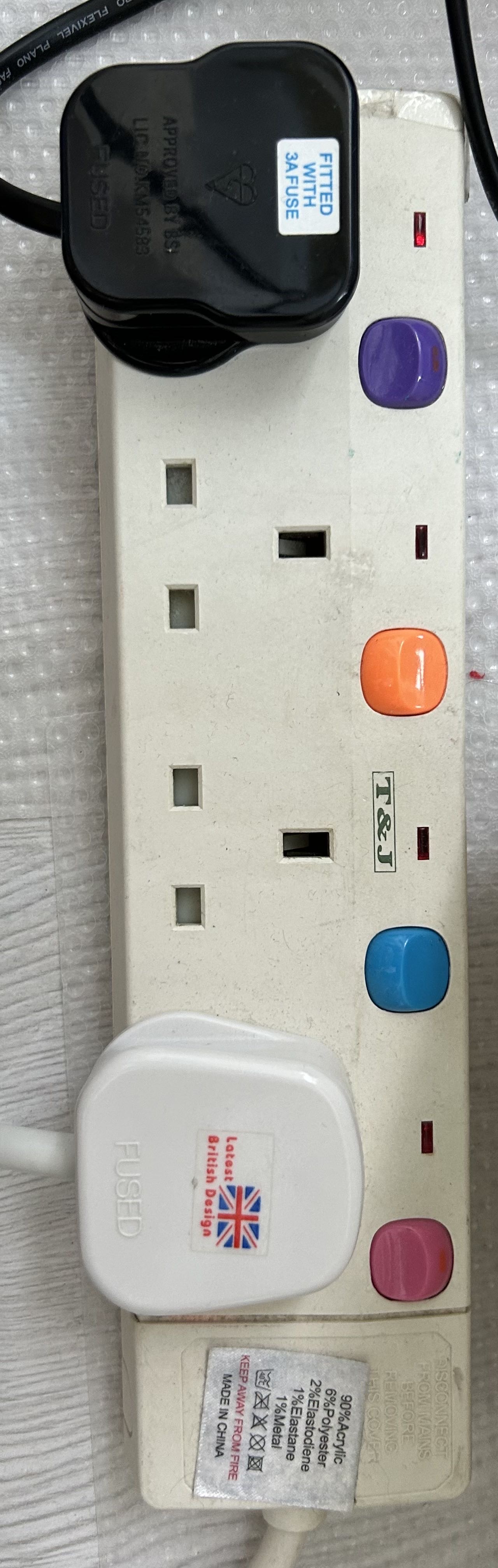 港标插排