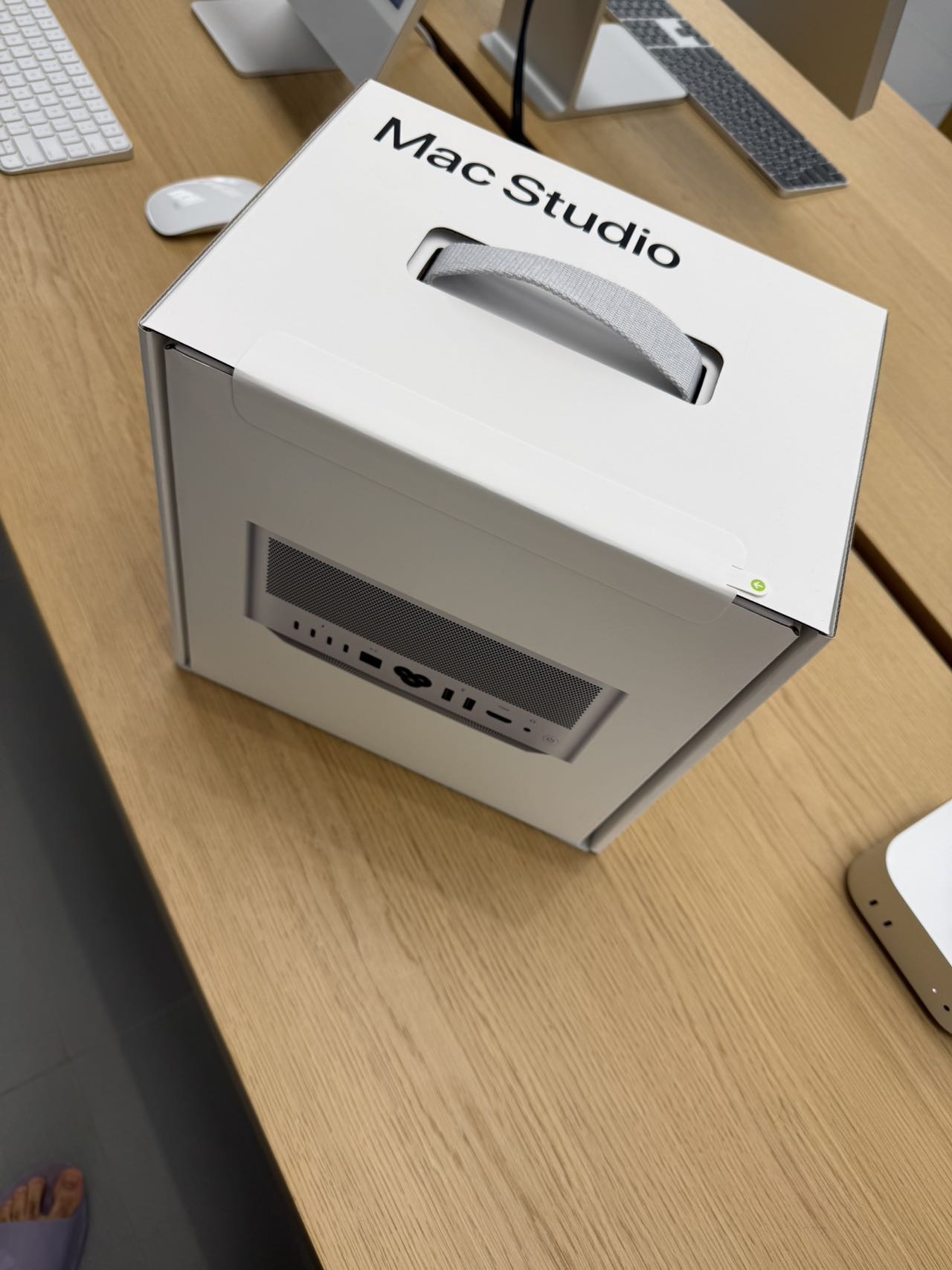 全新mac studio m3u 96g➕1t带ac现货