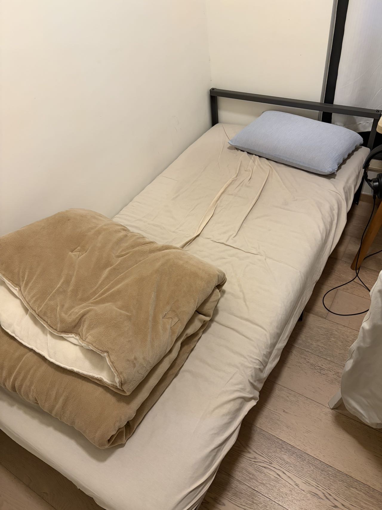 宜家grimsbu单人床架和床垫
