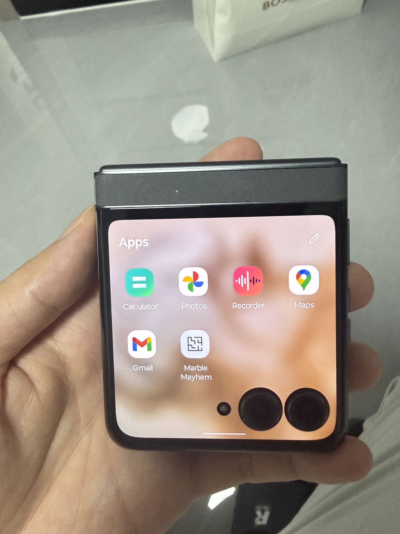 折叠屏手机Motorola